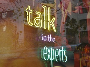 Experts-Mai Le